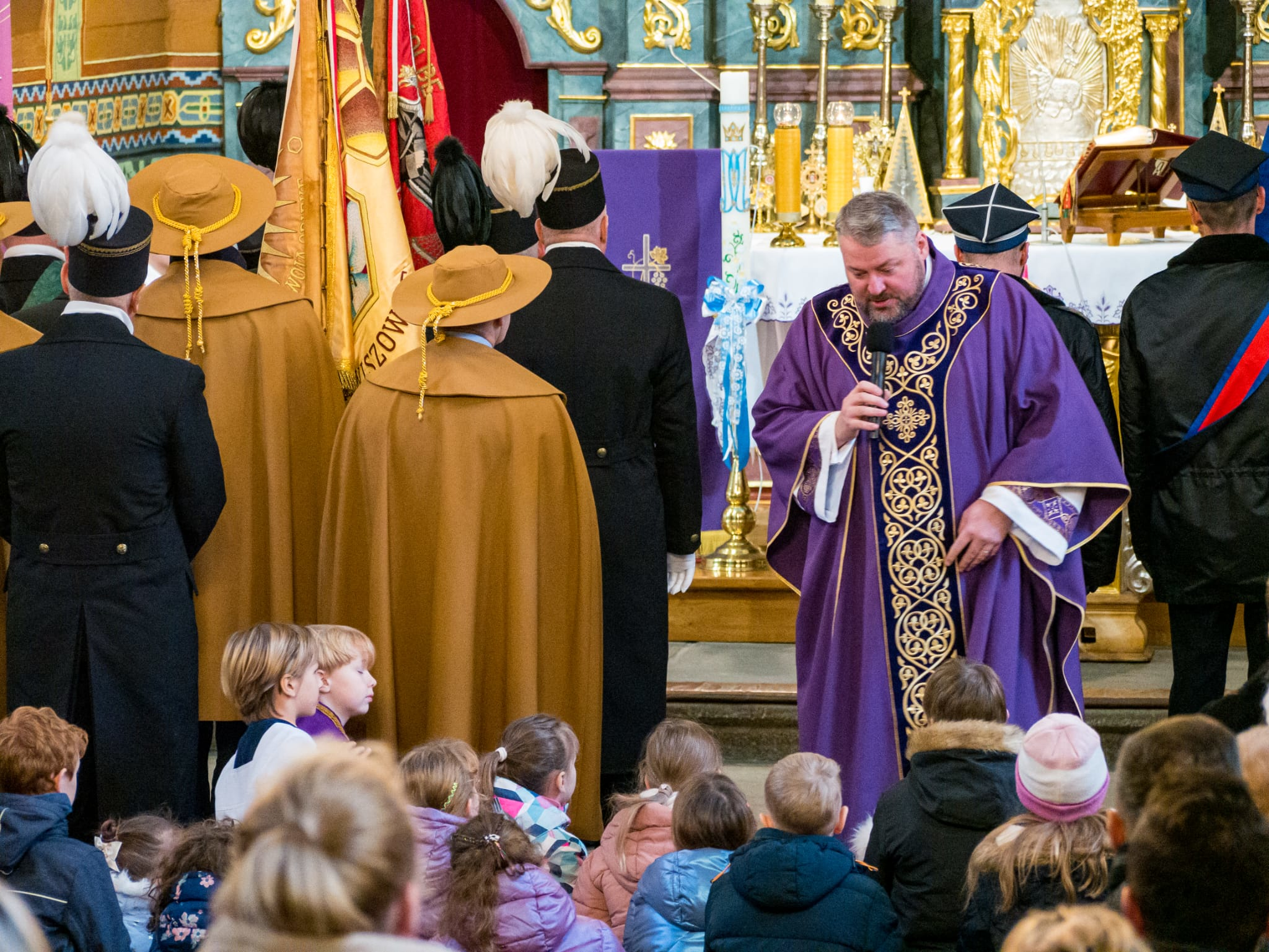 Uroczystość św. Barbary i św. Ambrożego - Parafia Jawiszowice św. Marcina Bpa