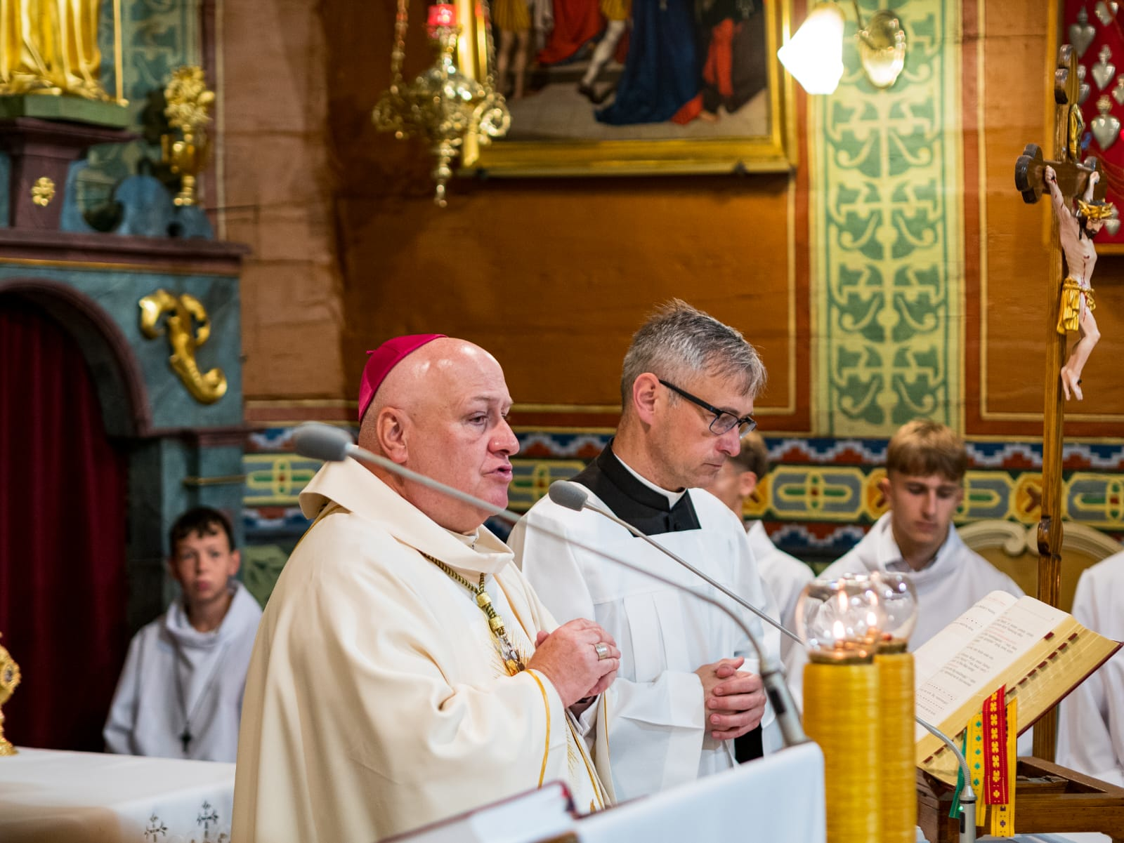 Sakrament bierzmowania pod przewodnictwem bp. Piotra Gregera - Parafia Jawiszowice św. Marcina Bpa