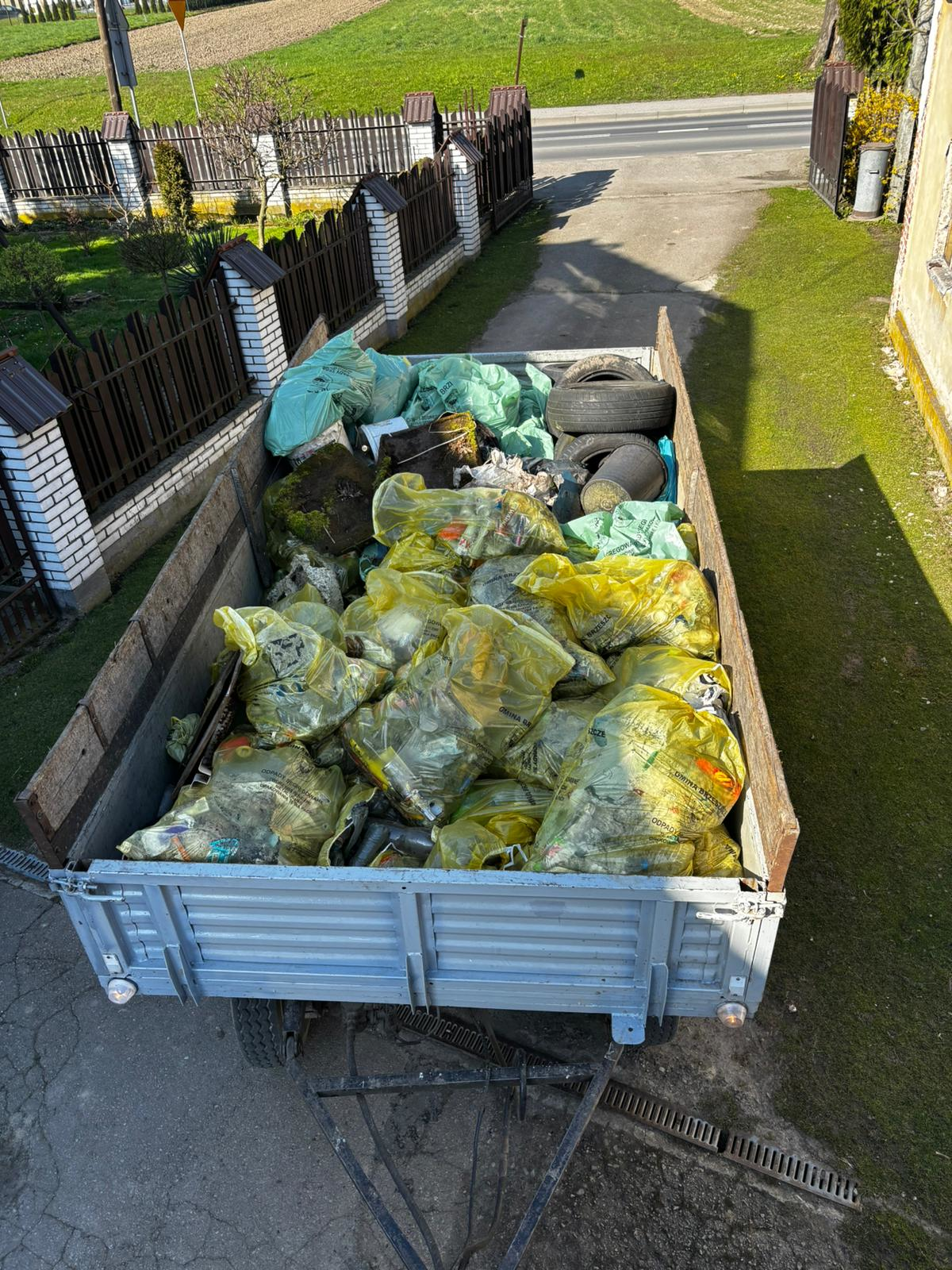 Sprzątanie Jawiszowic - Parafia Jawiszowice św. Marcina Bp.