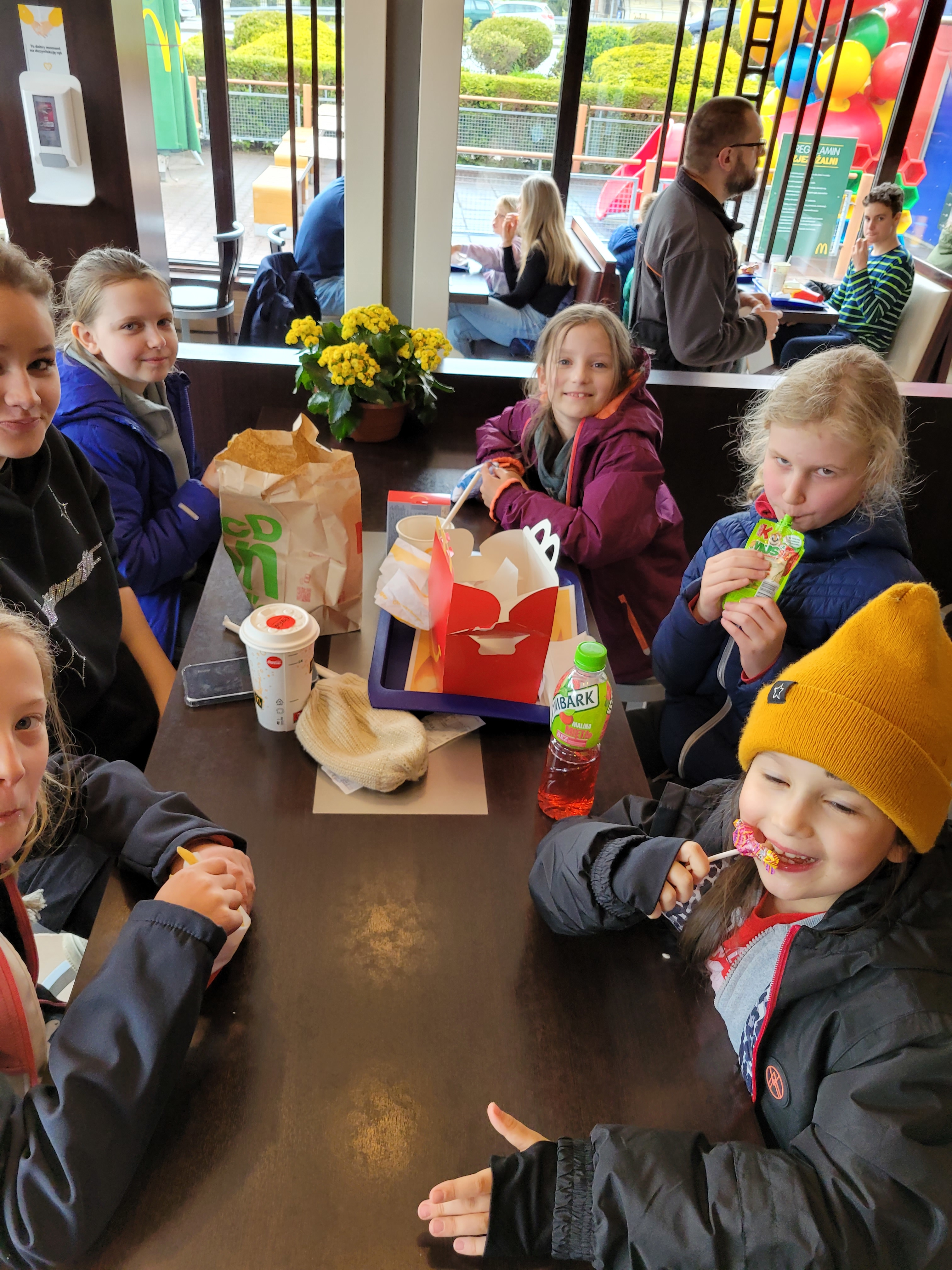 Wycieczka do GOjump Parku Trampolin - Parafia Jawiszowice św. Marcina Bp.