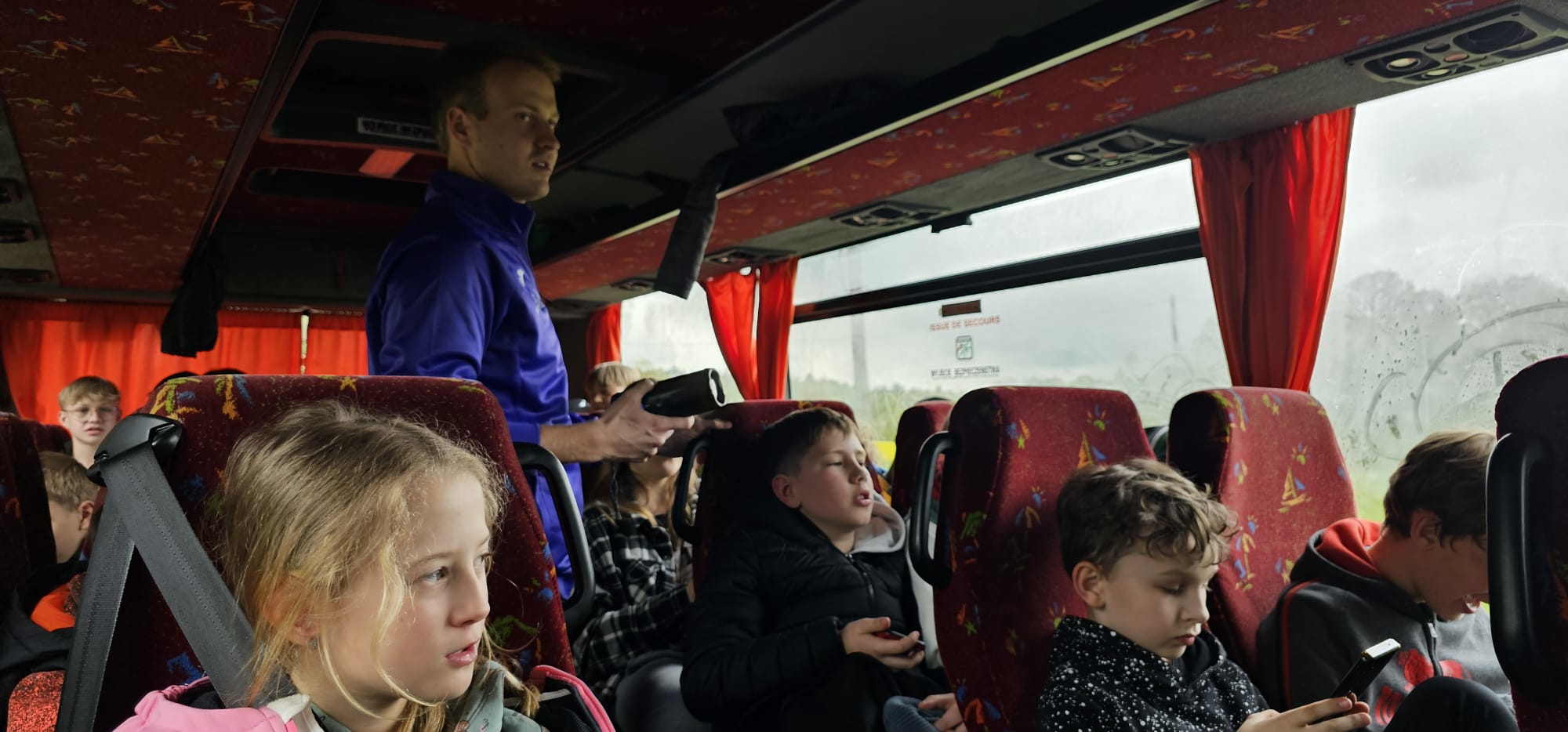 Wycieczka do GOjump Parku Trampolin - Parafia Jawiszowice św. Marcina Bp.