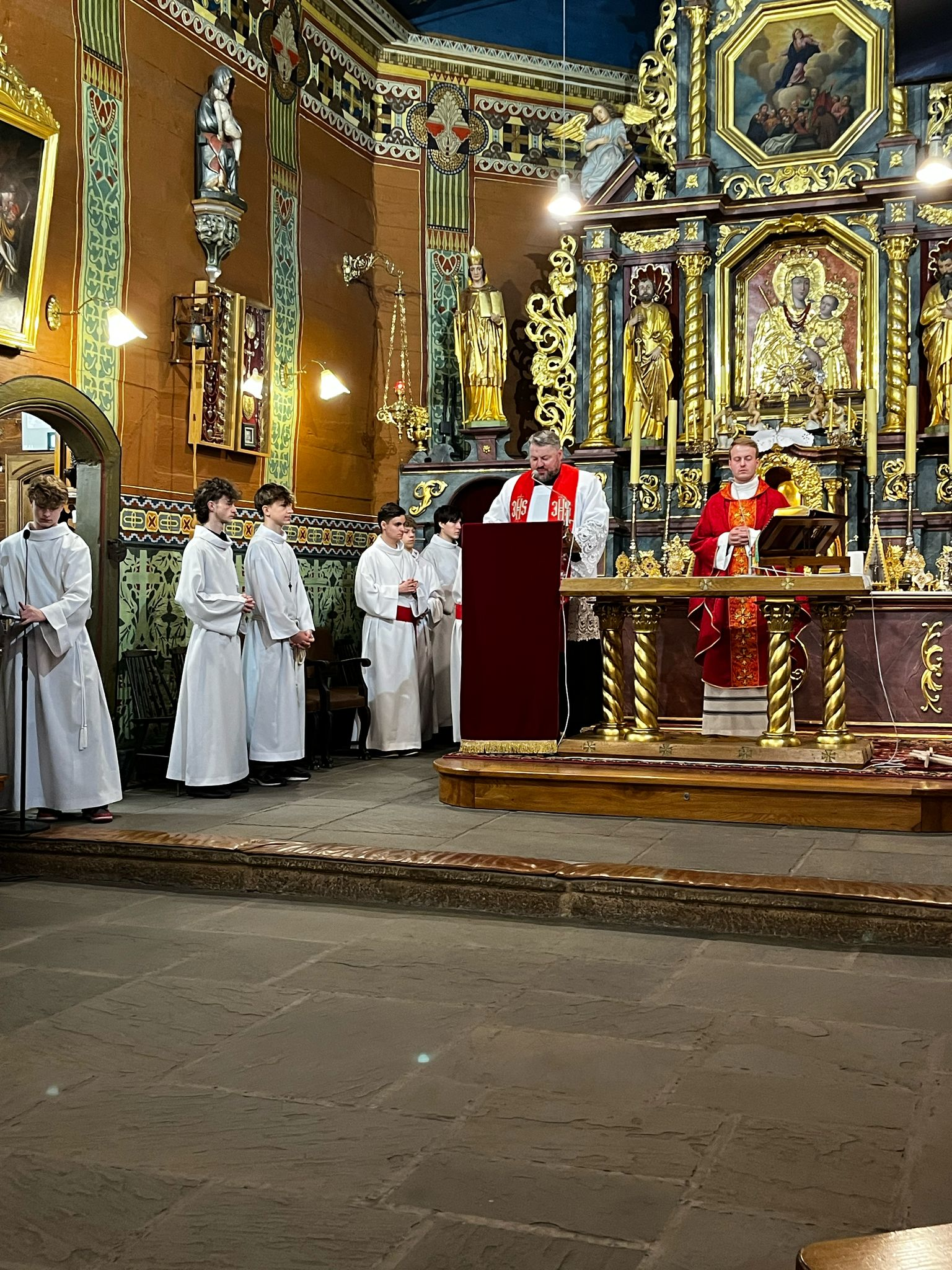 Wielki Piątek - Parafia Jawiszowice św. Marcina Bpa