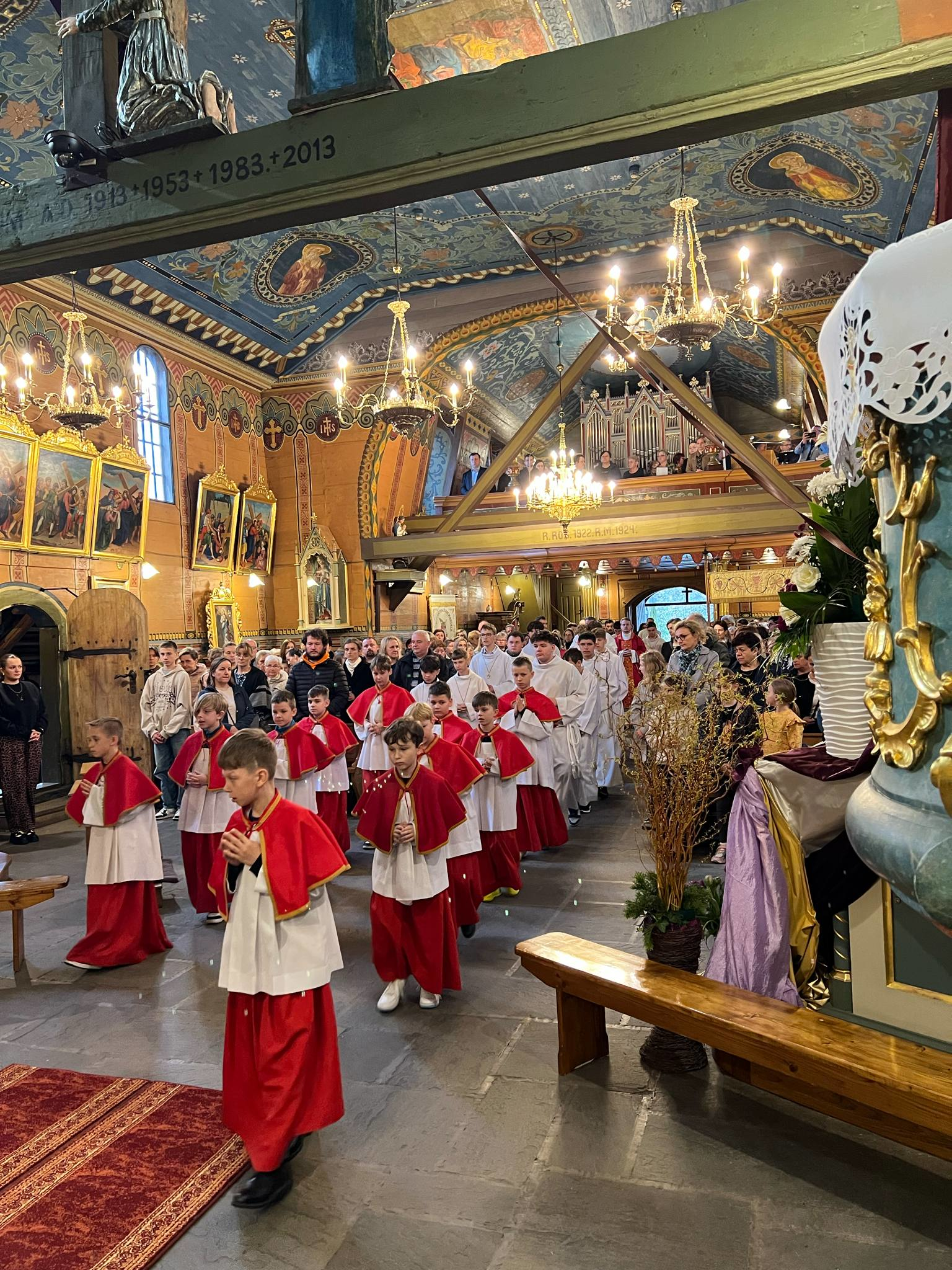 Wielki Piątek - Parafia Jawiszowice św. Marcina Bpa