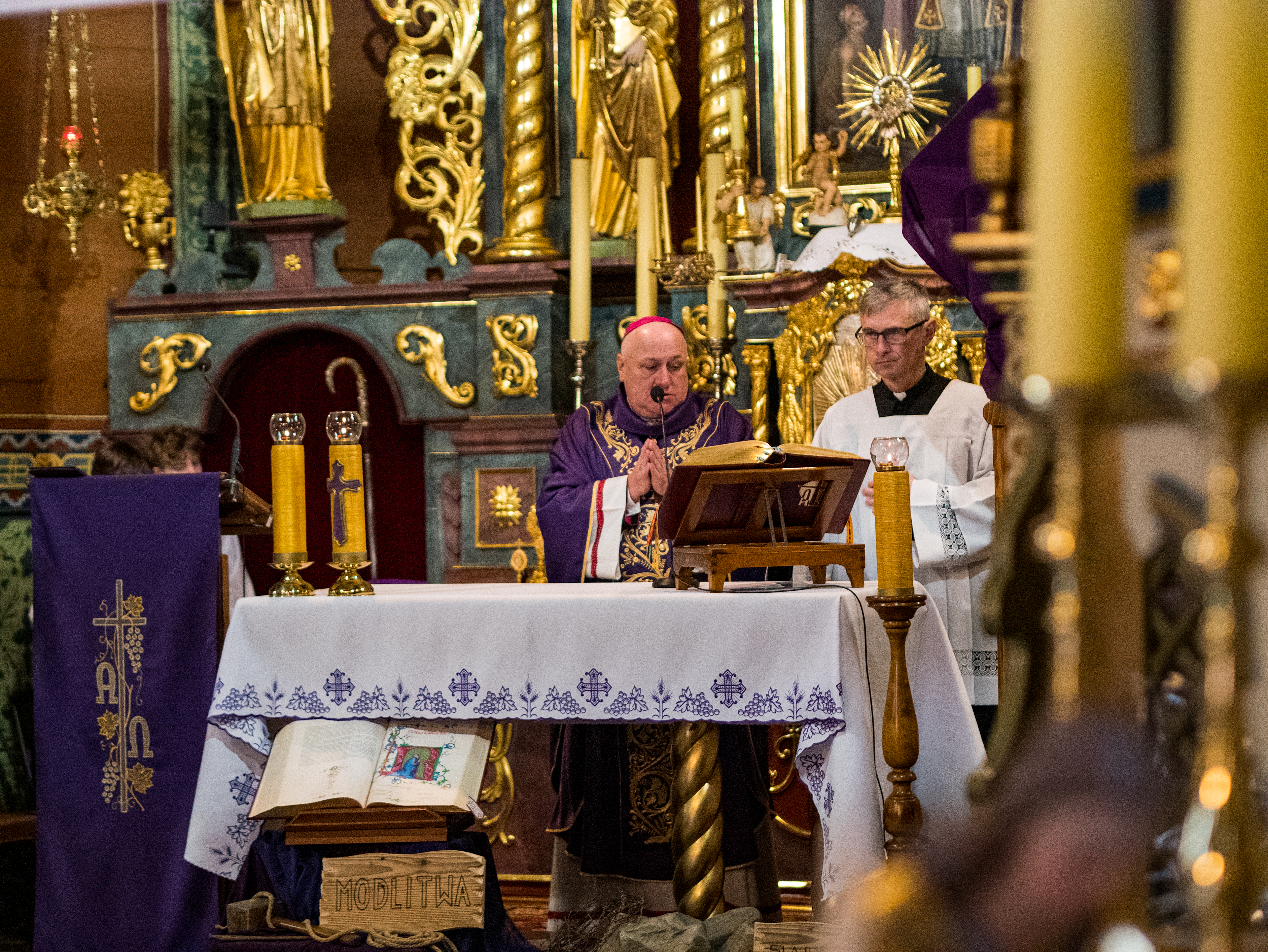 Wizytacja Kanoniczna bp. Piotra Gregera 2024 - Parafia Jawiszowice św. Marcina bp.