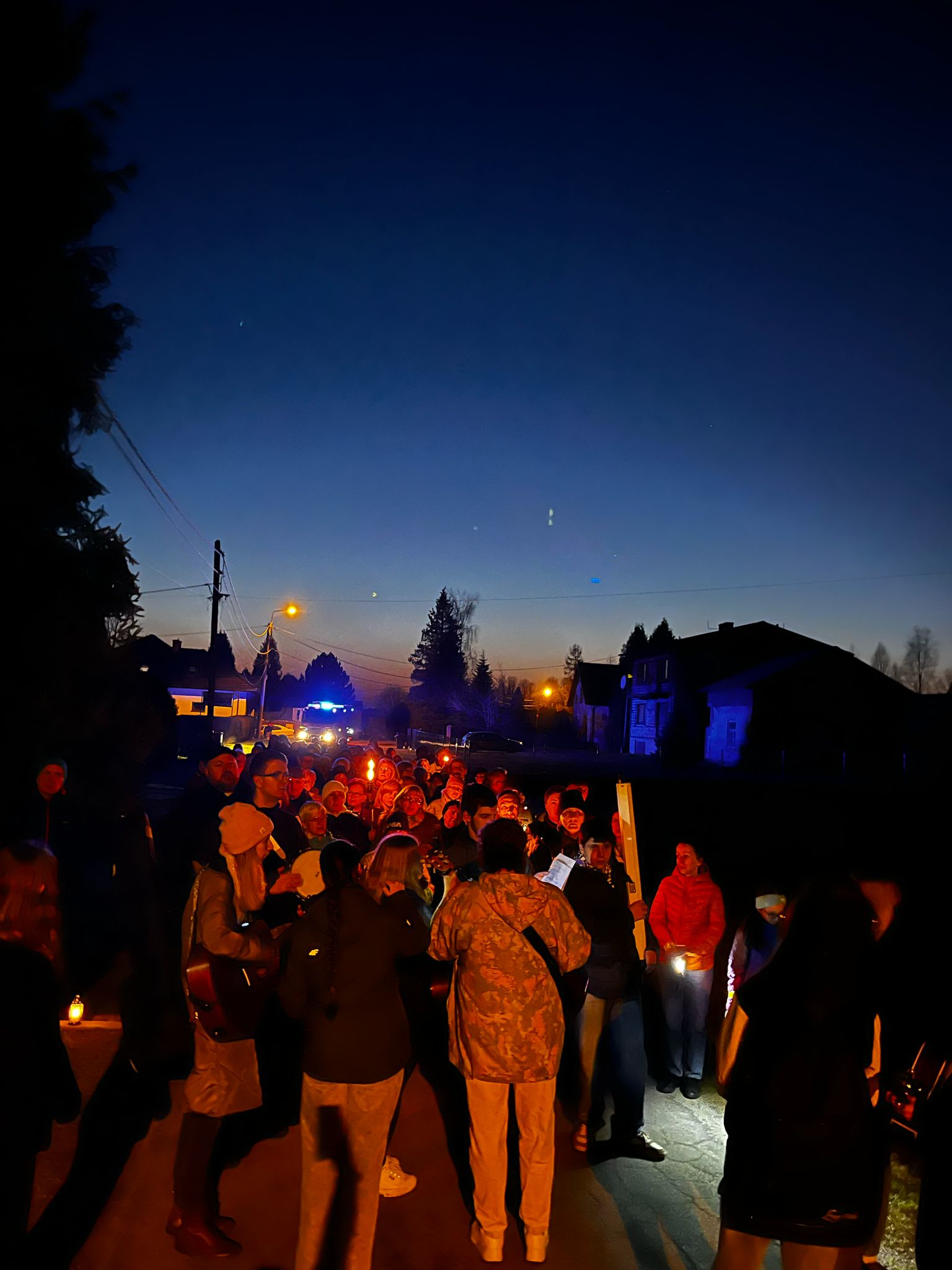 Droga krzyżowa ze św. Janem Pawłem II - Parafia Jawiszowice św. Marcina Bpa