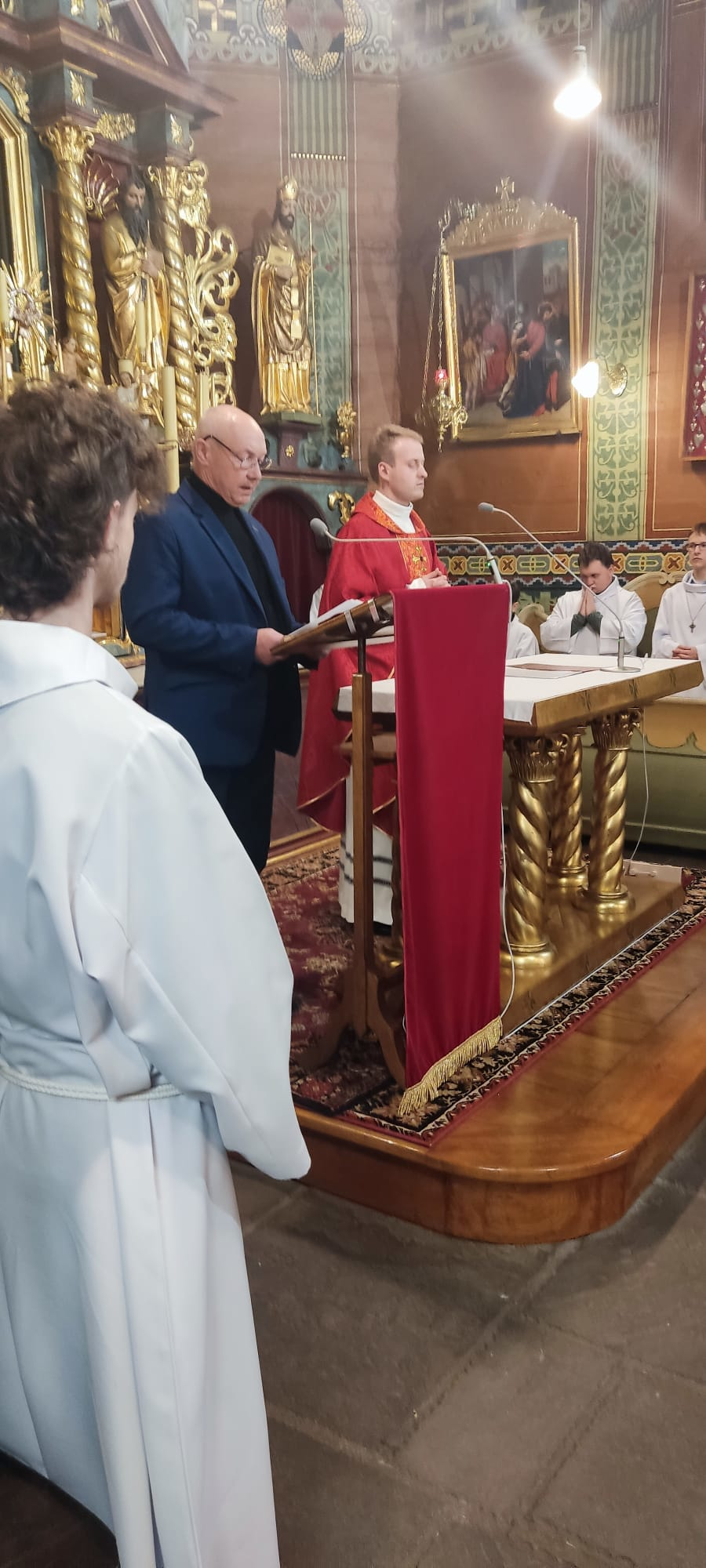 Wielki Piątek - Parafia Jawiszowice św. Marcina Bpa