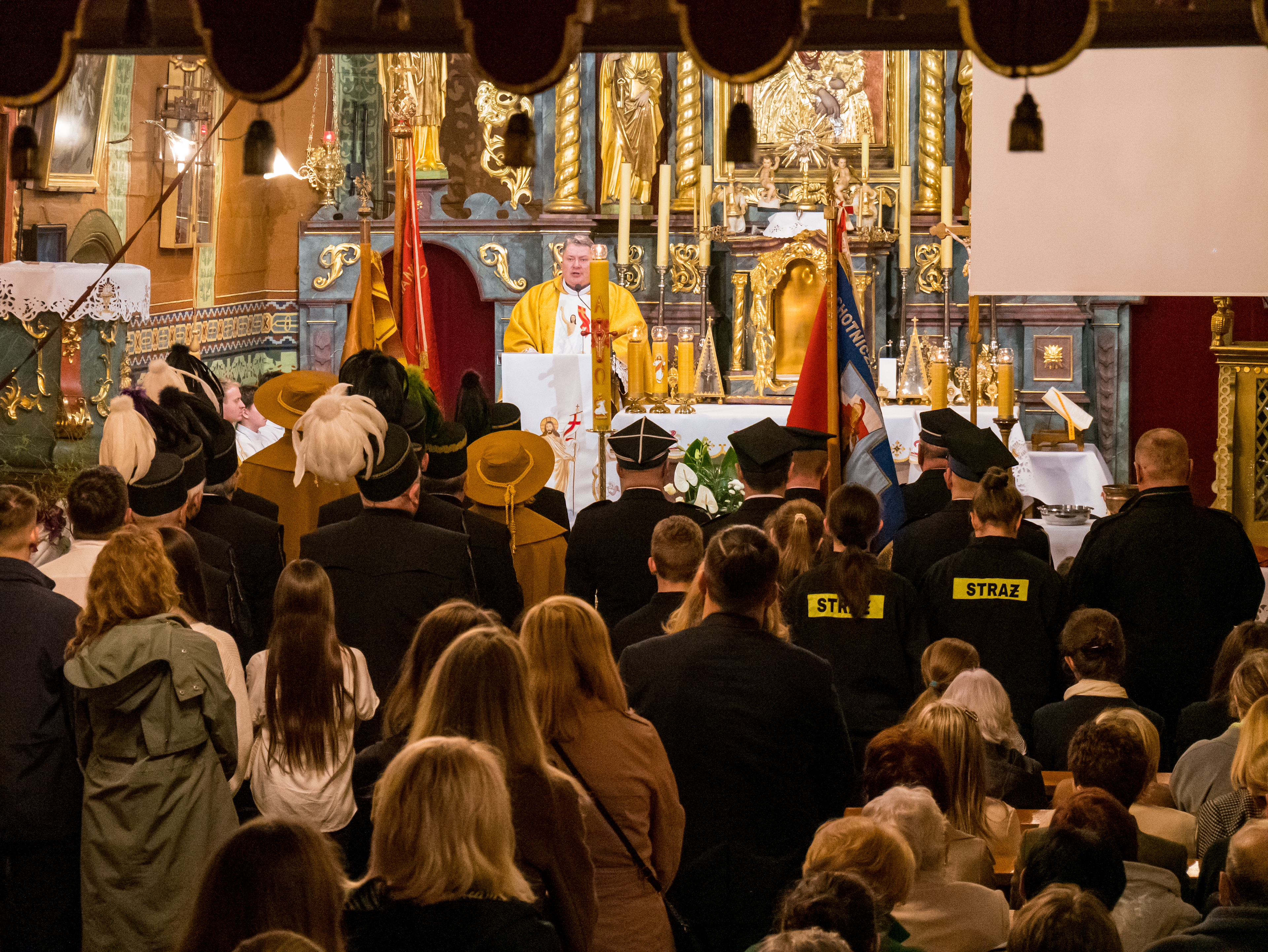 Wigilia Paschalna - Parafia Jawiszowice św. Marcina Bp.