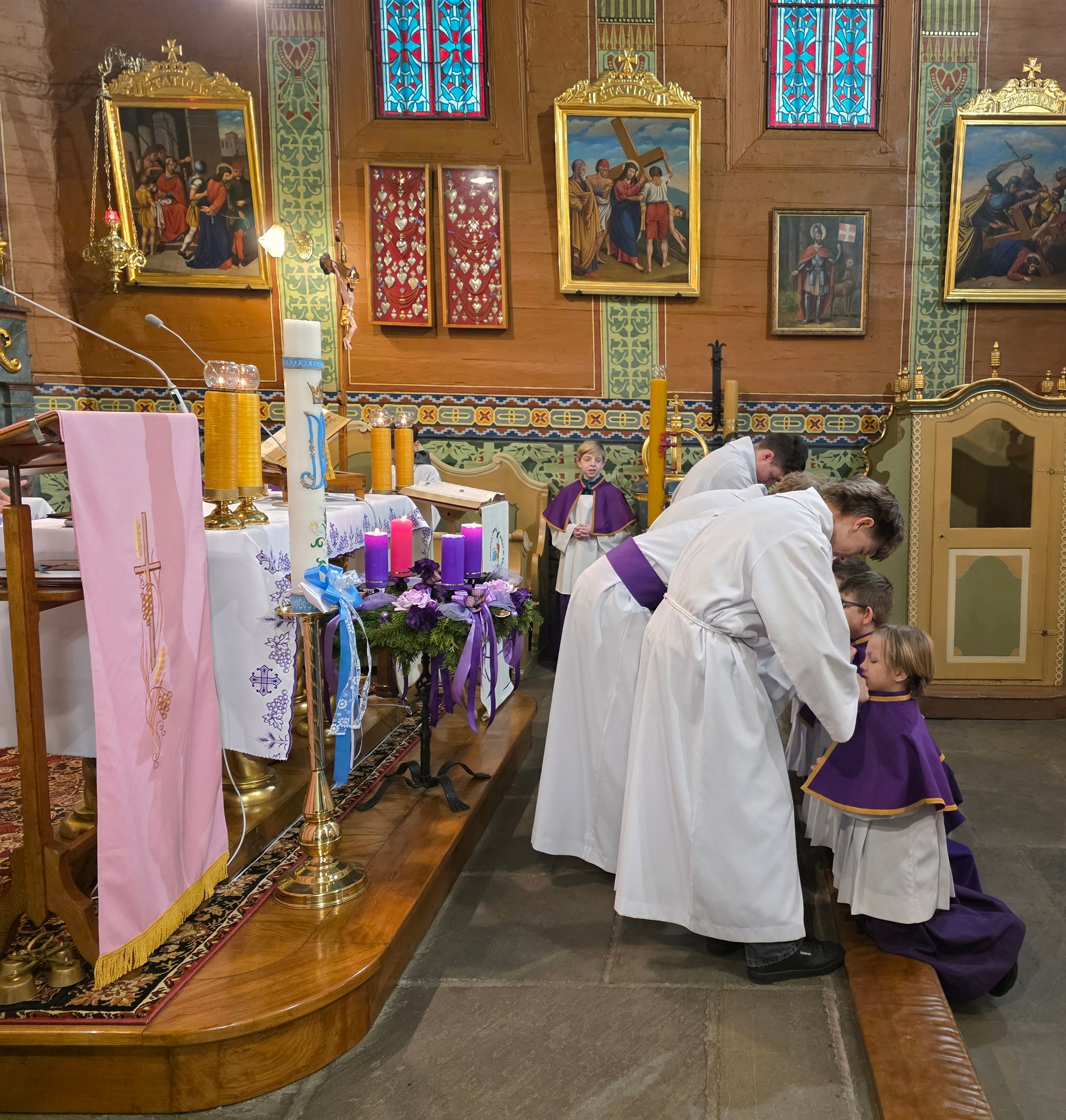 Błogosławieństwo 4 kandydatów na Ministrantów - Parafia Jawiszowice św. Marcina Bpa