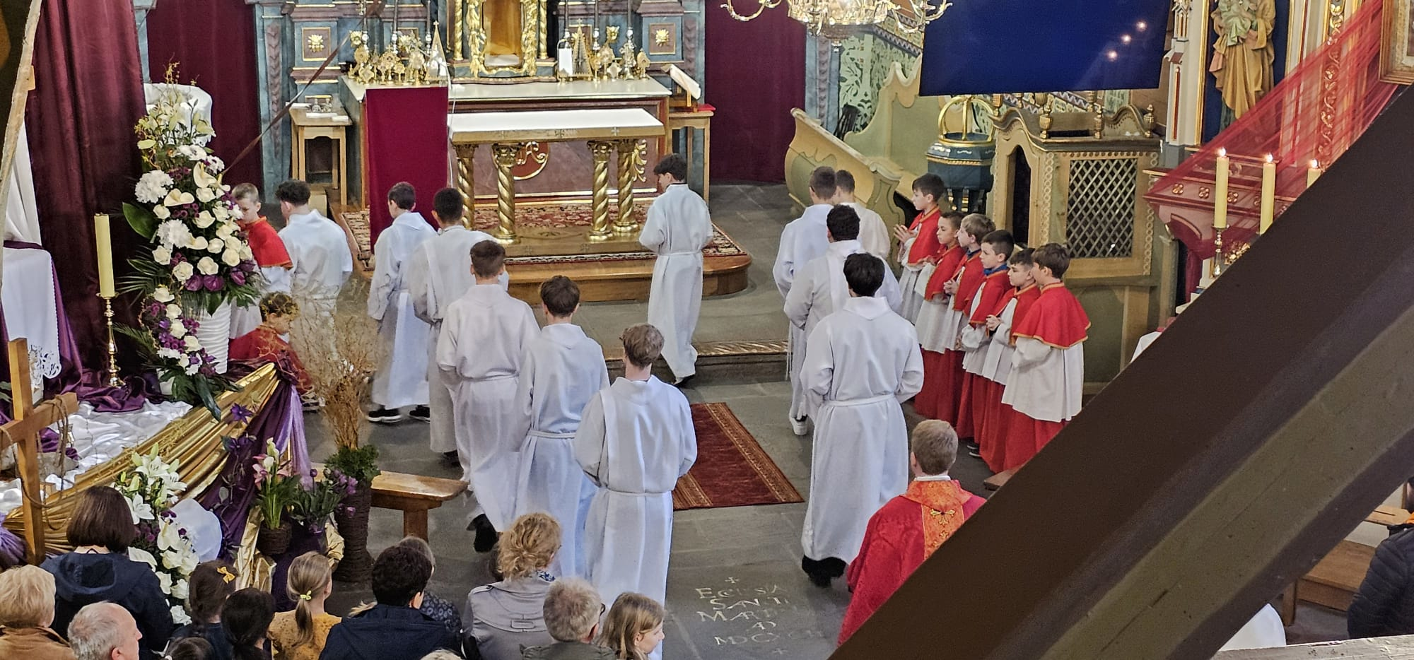 Wielki Piątek - Parafia Jawiszowice św. Marcina Bpa