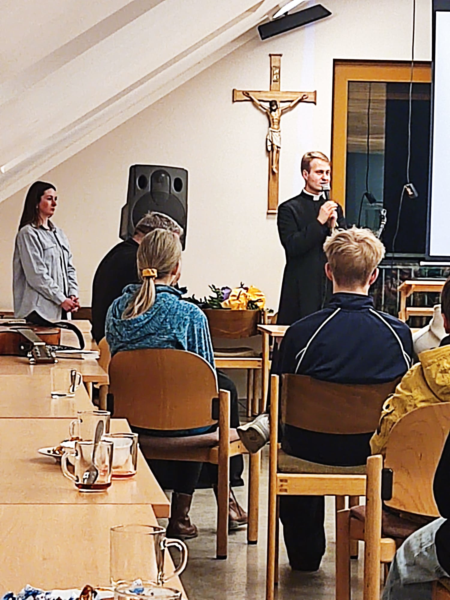 Dekanalne Spotkanie Młodzieży z misjonarką Marceliną Puchałą - Parafia Jawiszowice św. Marcina Bpa