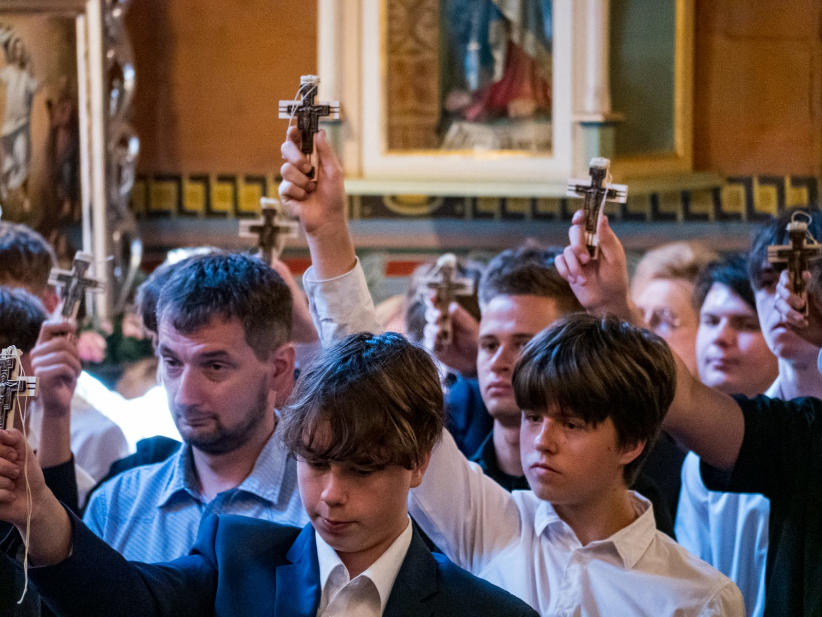 Sakrament bierzmowania pod przewodnictwem bp. Piotra Gregera - Parafia Jawiszowice św. Marcina Bpa