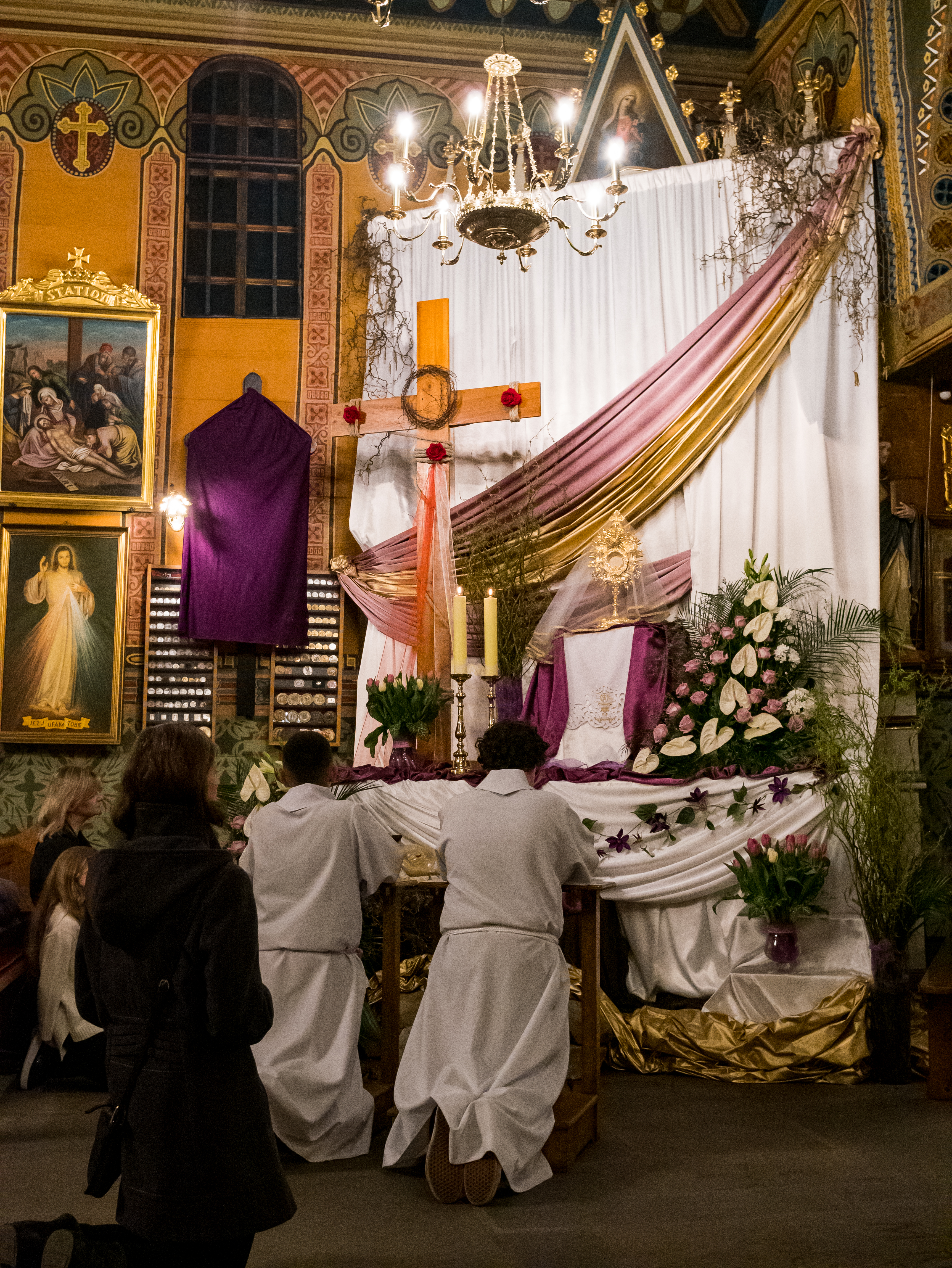 Wielki Piątek - Parafia Jawiszowice św. Marcina Bp.