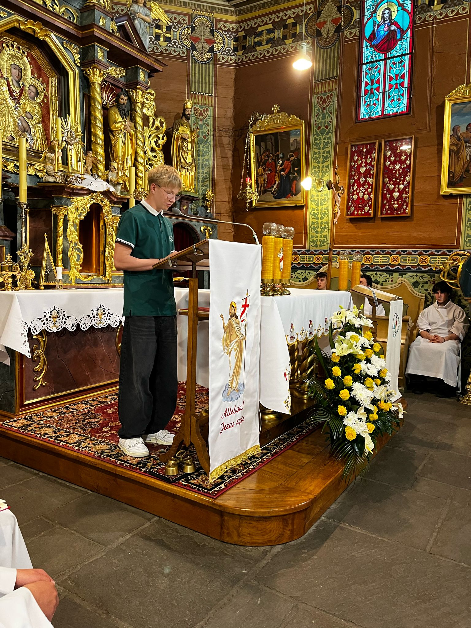 Wigilia Paschalna - Parafia Jawiszowice św. Marcina Bpa