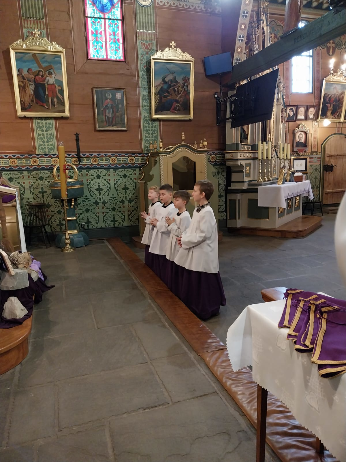 Błogosławieństwo kandydatów na Ministrantów - Parafia Jawiszowice św. Marcina Bpa 