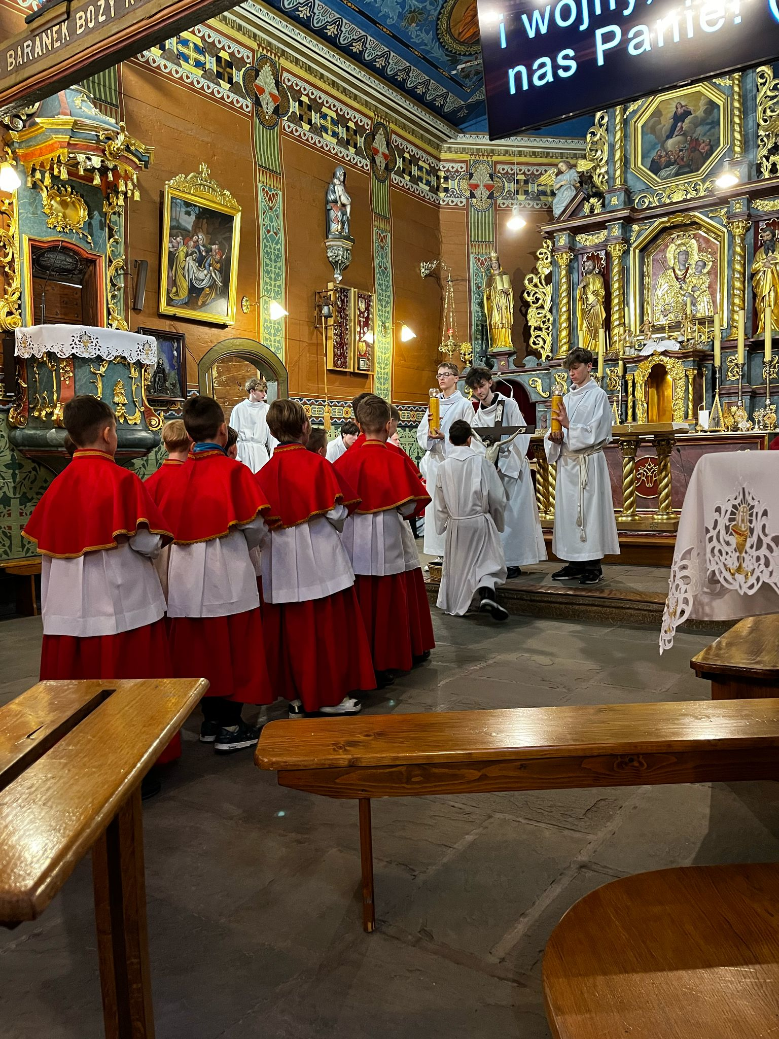 Wielki Piątek - Parafia Jawiszowice św. Marcina Bpa