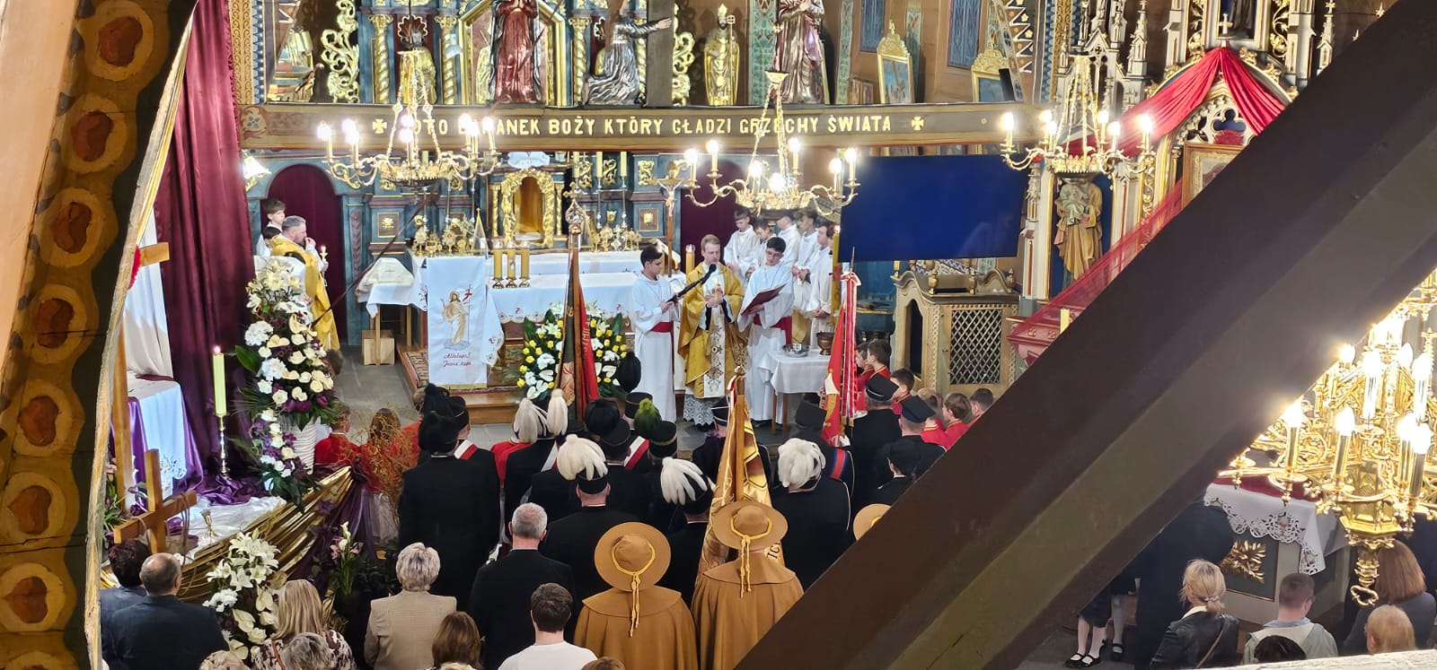 Wigilia Paschalna - Parafia Jawiszowice św. Marcina Bpa