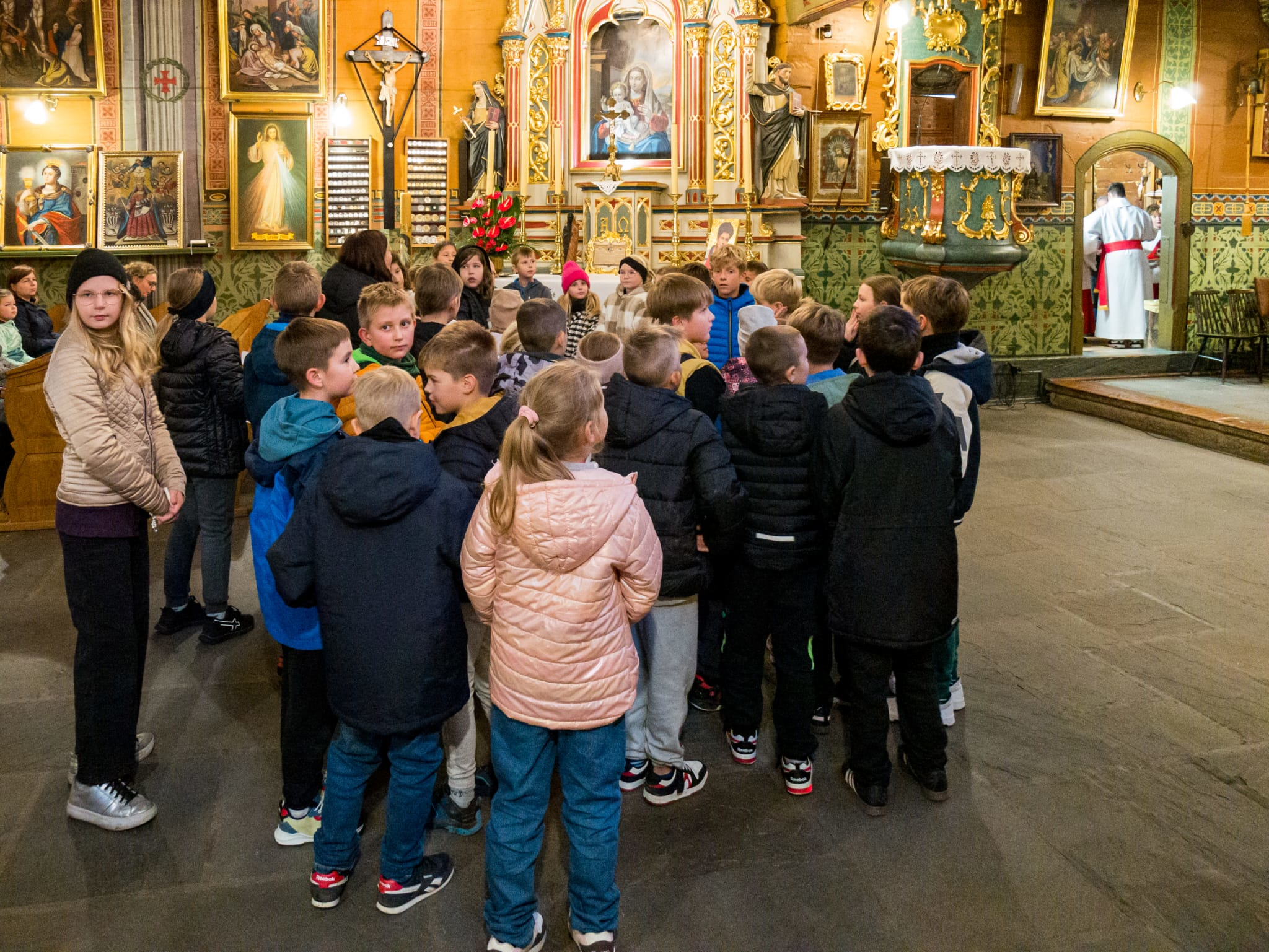 Procesja różańcowa - Parafia Jawiszowice św. Marcina Bpa