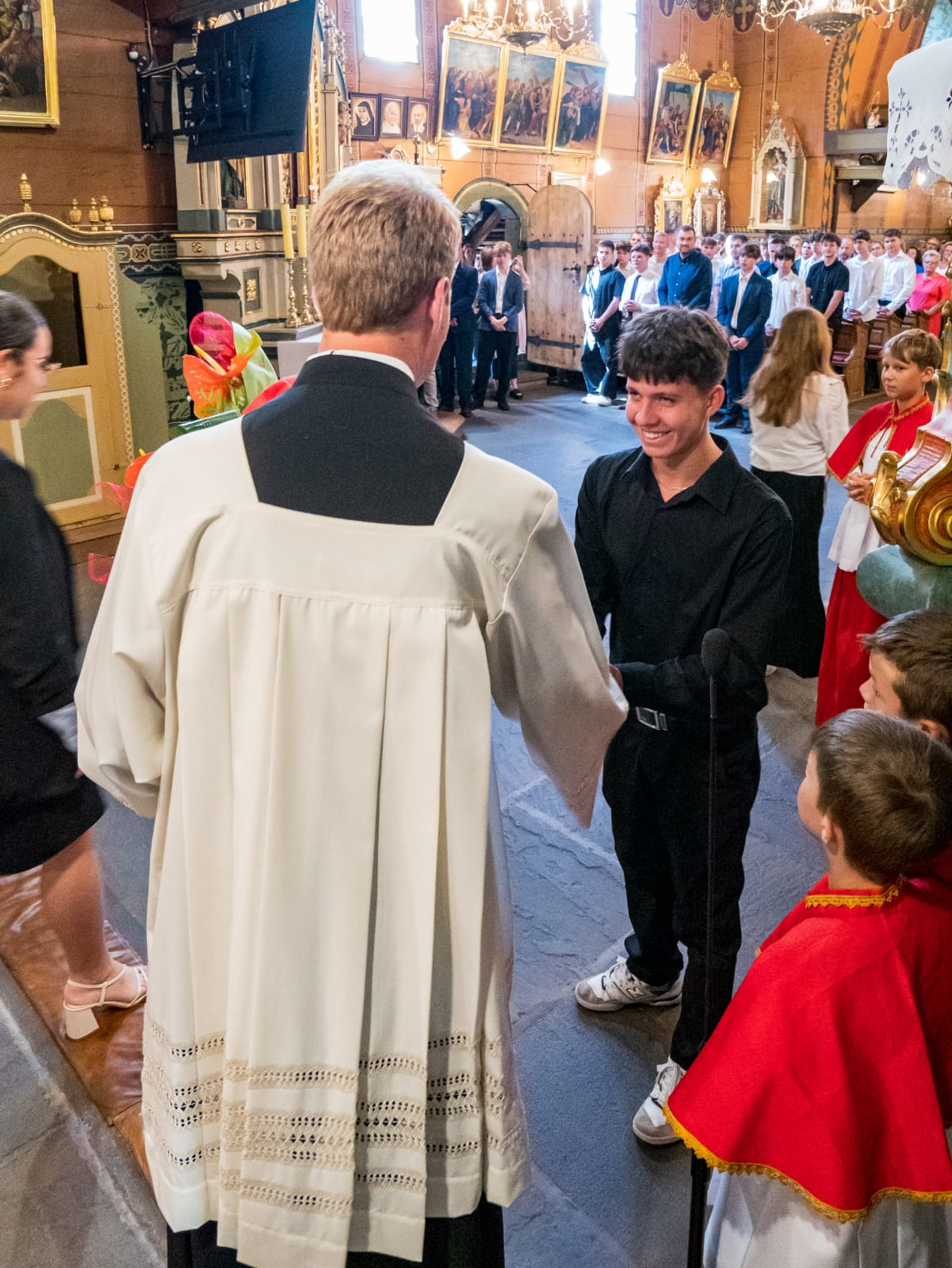 Sakrament bierzmowania pod przewodnictwem bp. Piotra Gregera - Parafia Jawiszowice św. Marcina Bpa