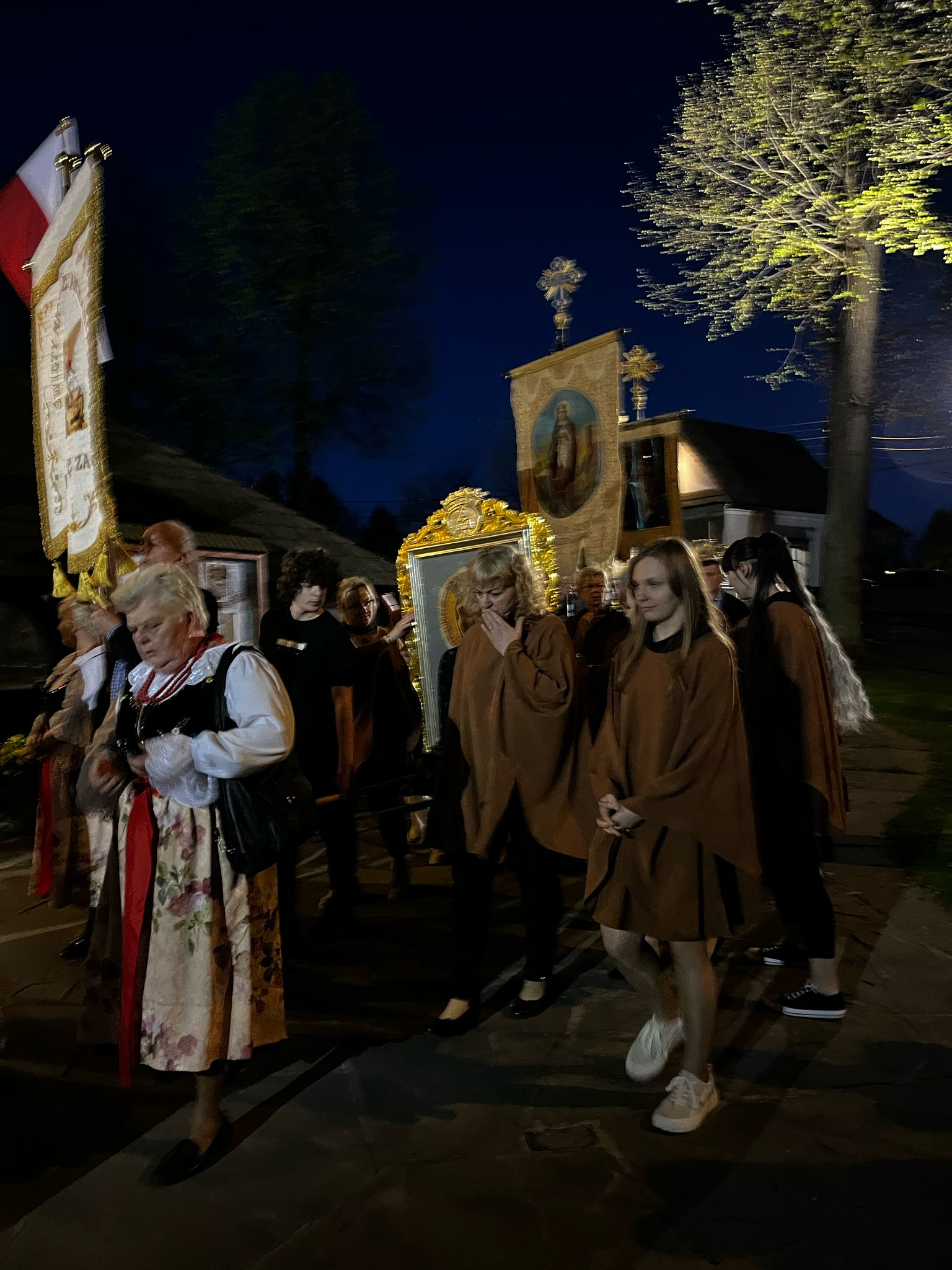 Wigilia Paschalna - Parafia Jawiszowice św. Marcina Bpa