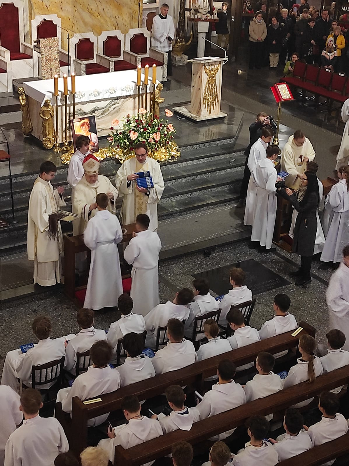 Błogosławieństwo lektorów - bp. Piotr Greger - Parafia Jawiszowice św. Marcina 1