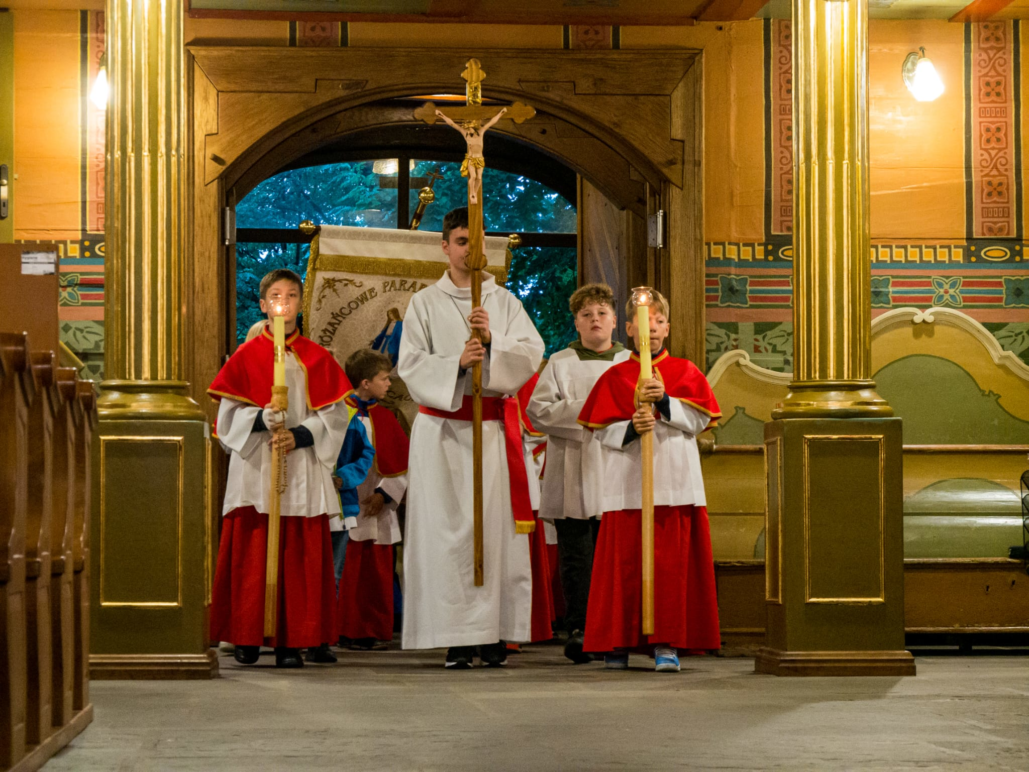 Procesja różańcowa - Parafia Jawiszowice św. Marcina Bpa