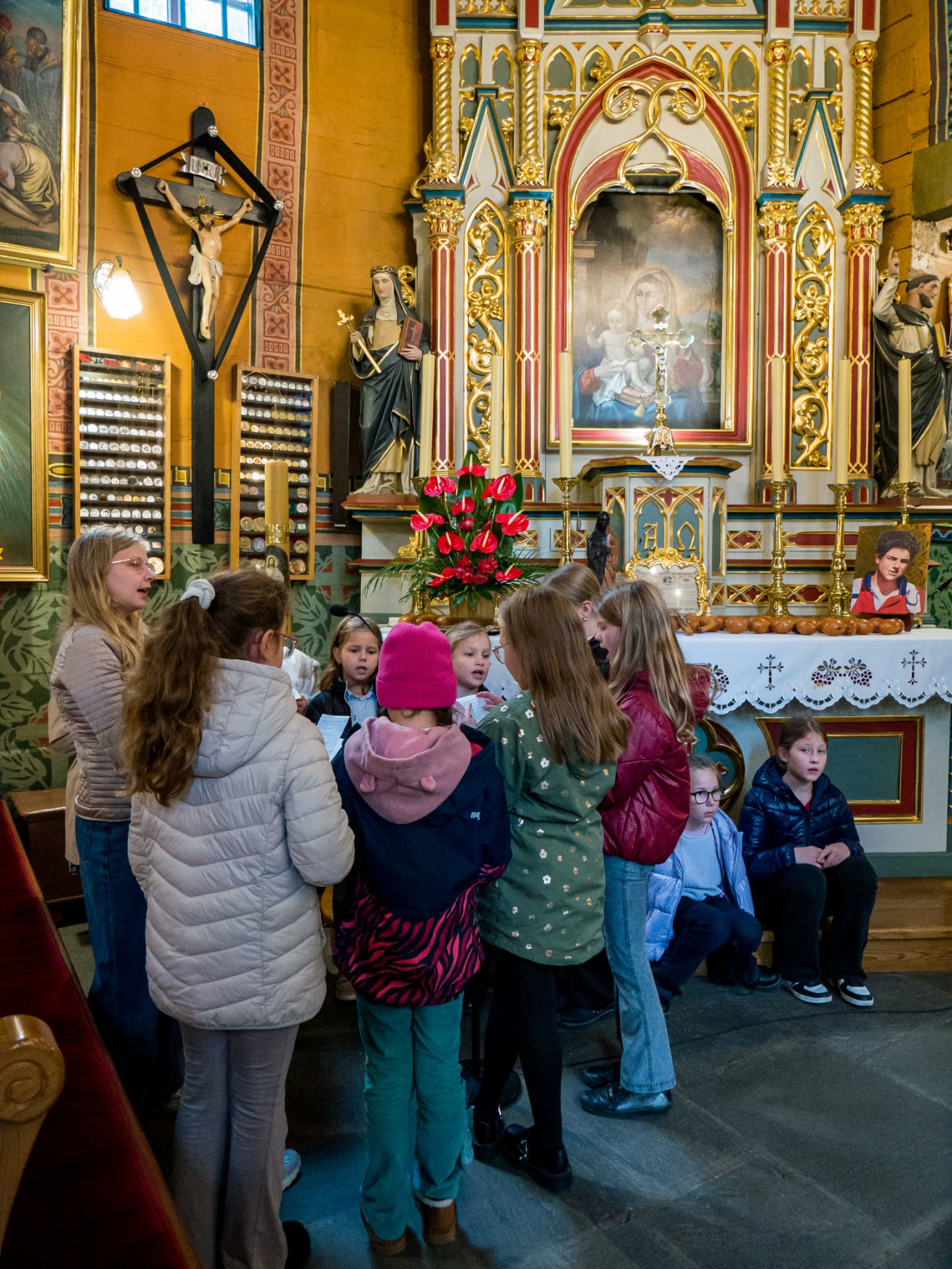 Poświęcenie różańców dla dzieci pierwszokomunijnych