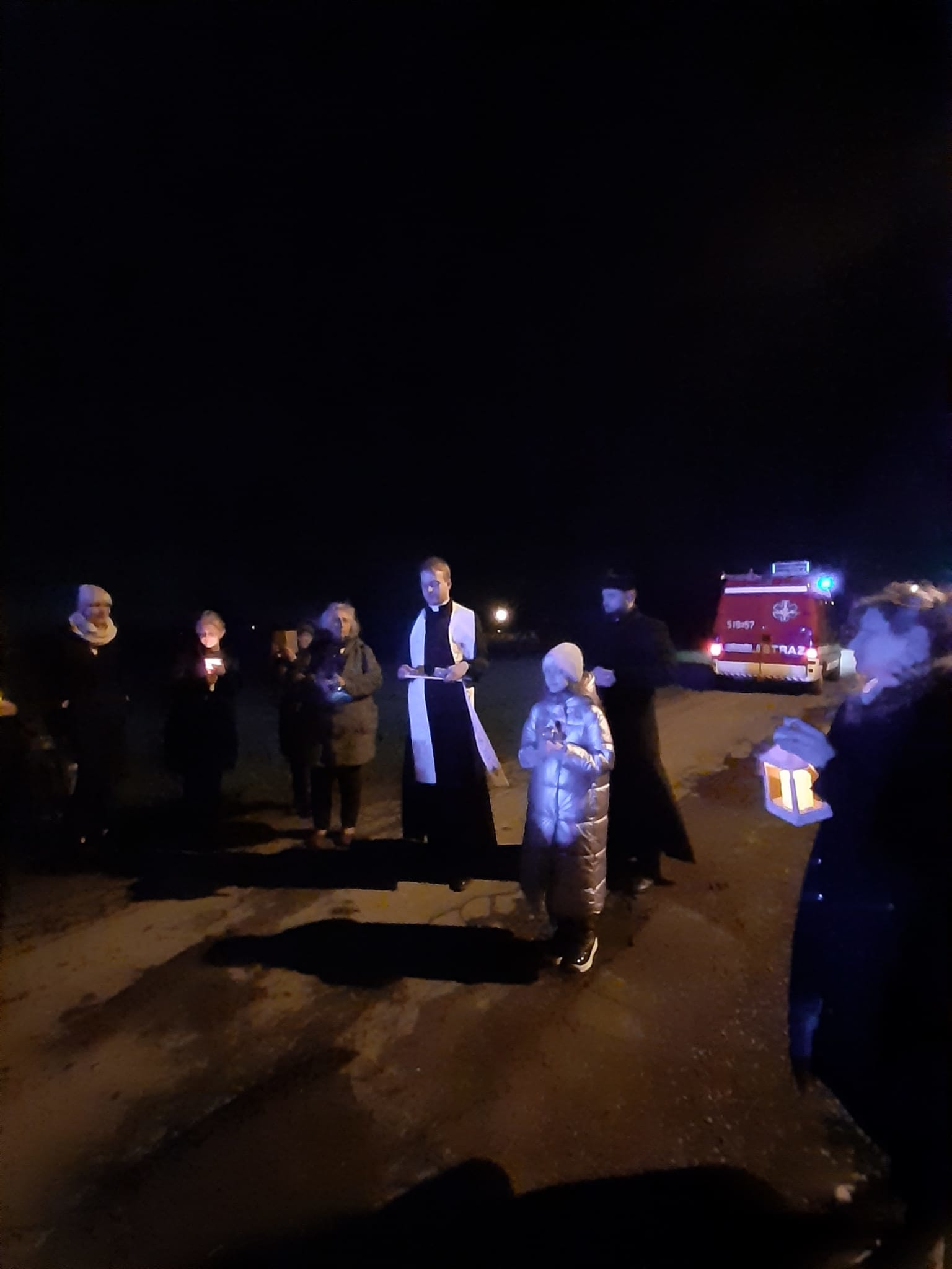 Droga światła ze św. Janem Pawłem II - Parafia Jawiszowice św. Marcina Bp.