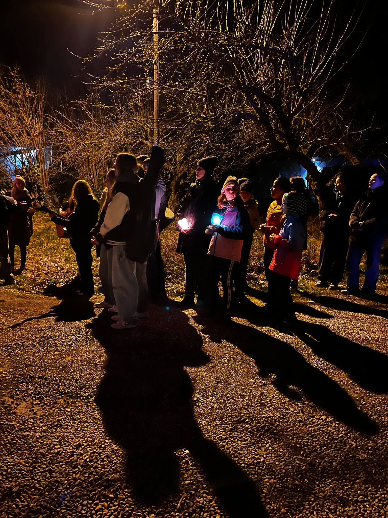 Droga krzyżowa ze św. Janem Pawłem II - Parafia Jawiszowice św. Marcina Bpa