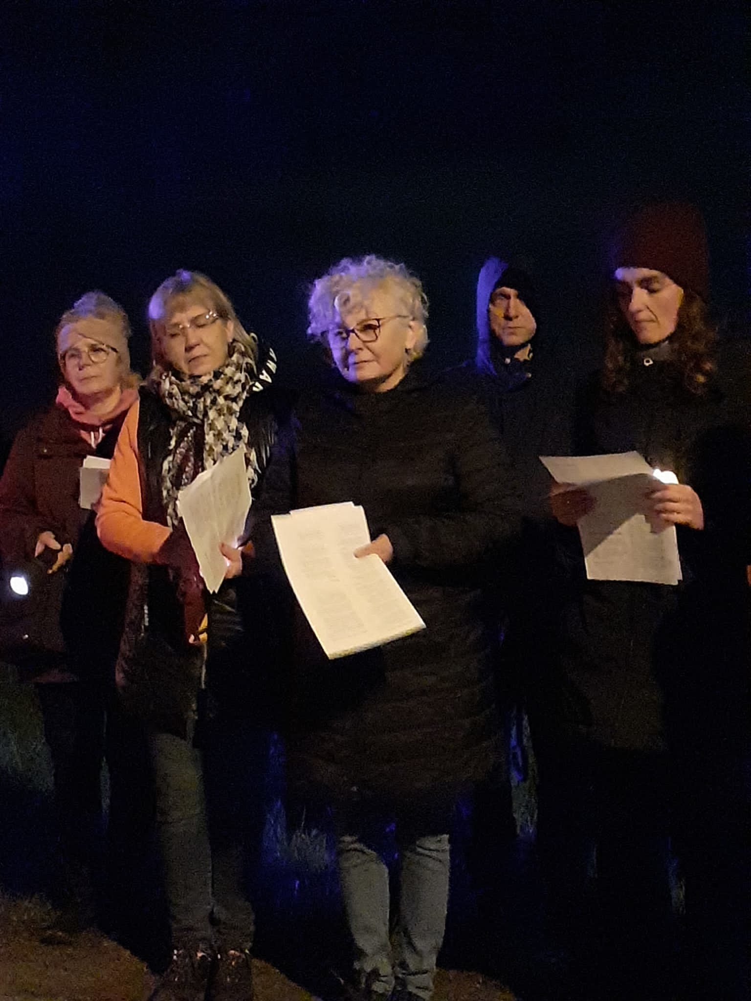 Droga światła ze św. Janem Pawłem II - Parafia Jawiszowice św. Marcina Bp.