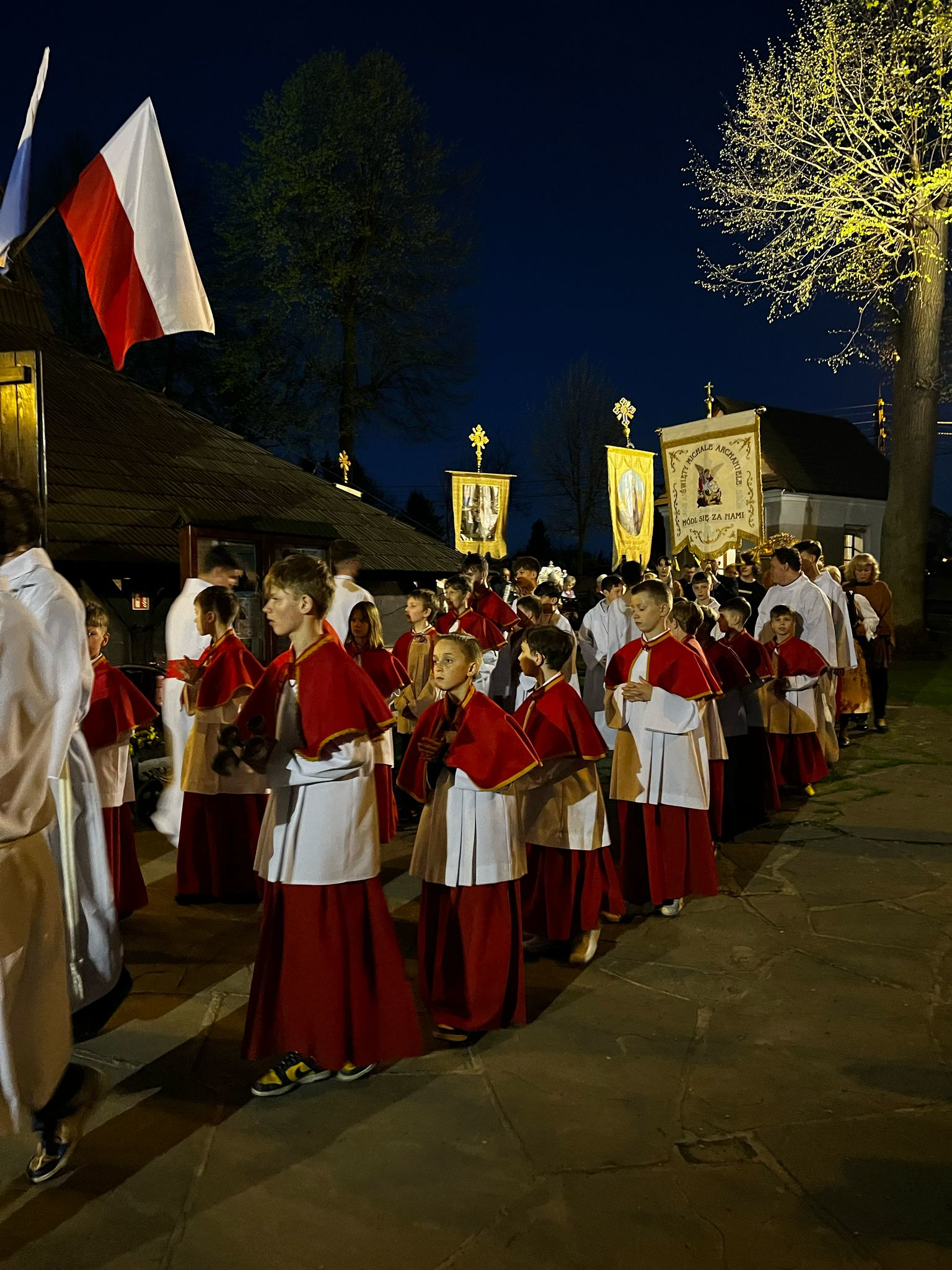 Wigilia Paschalna - Parafia Jawiszowice św. Marcina Bpa
