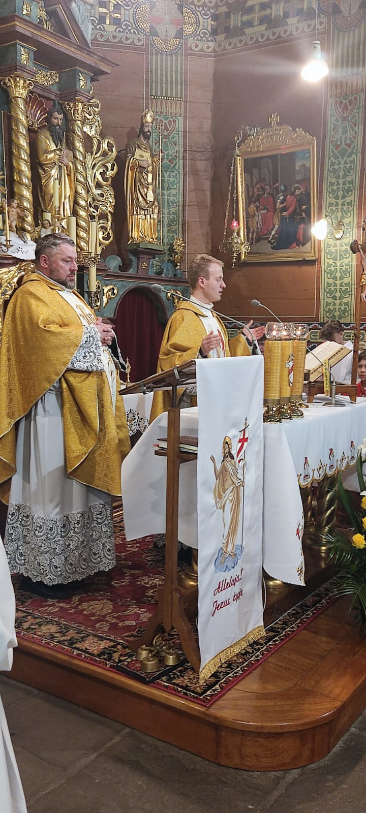 Wigilia Paschalna - Parafia Jawiszowice św. Marcina Bpa