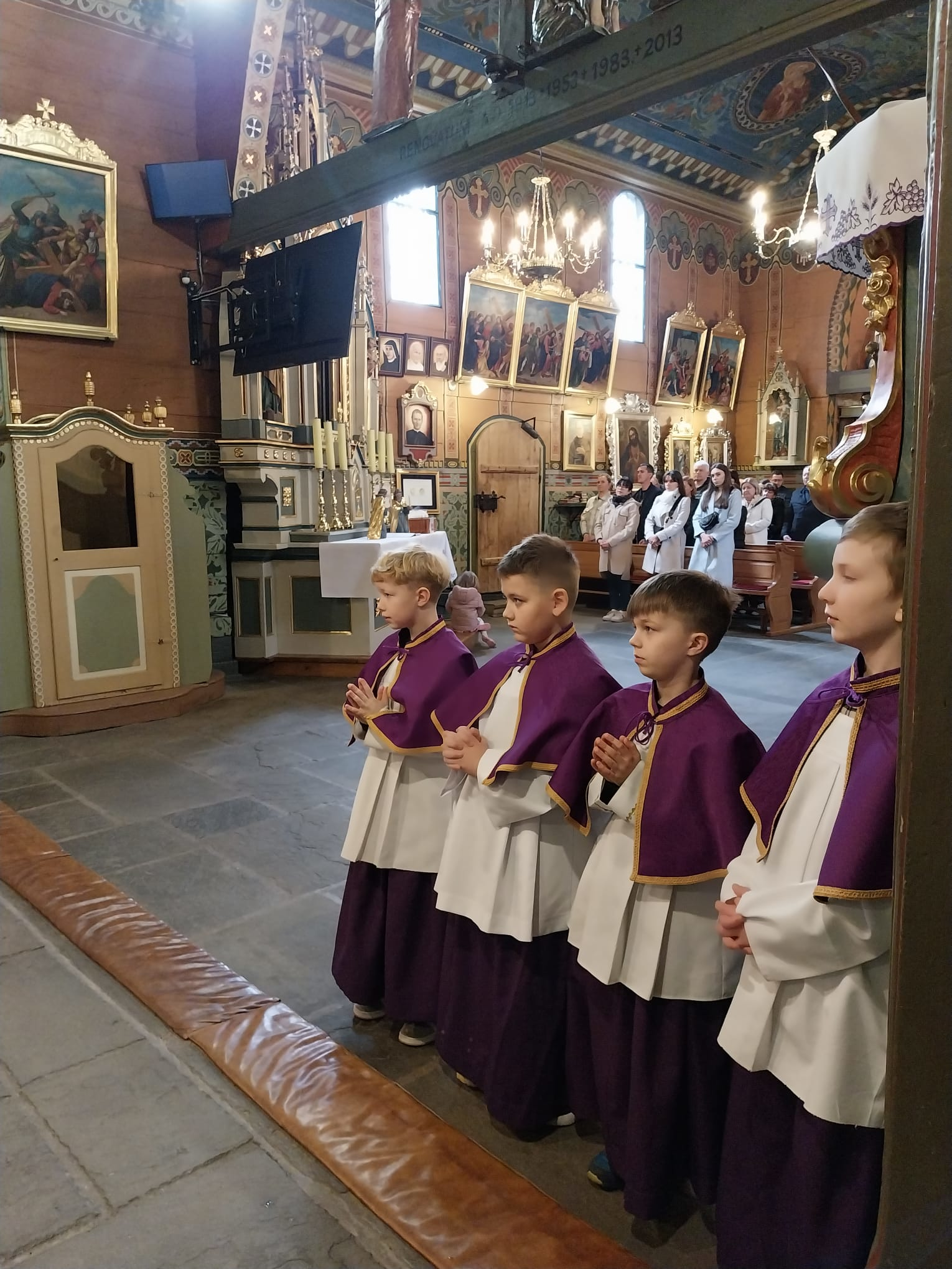 Błogosławieństwo kandydatów na Ministrantów - Parafia Jawiszowice św. Marcina Bpa 