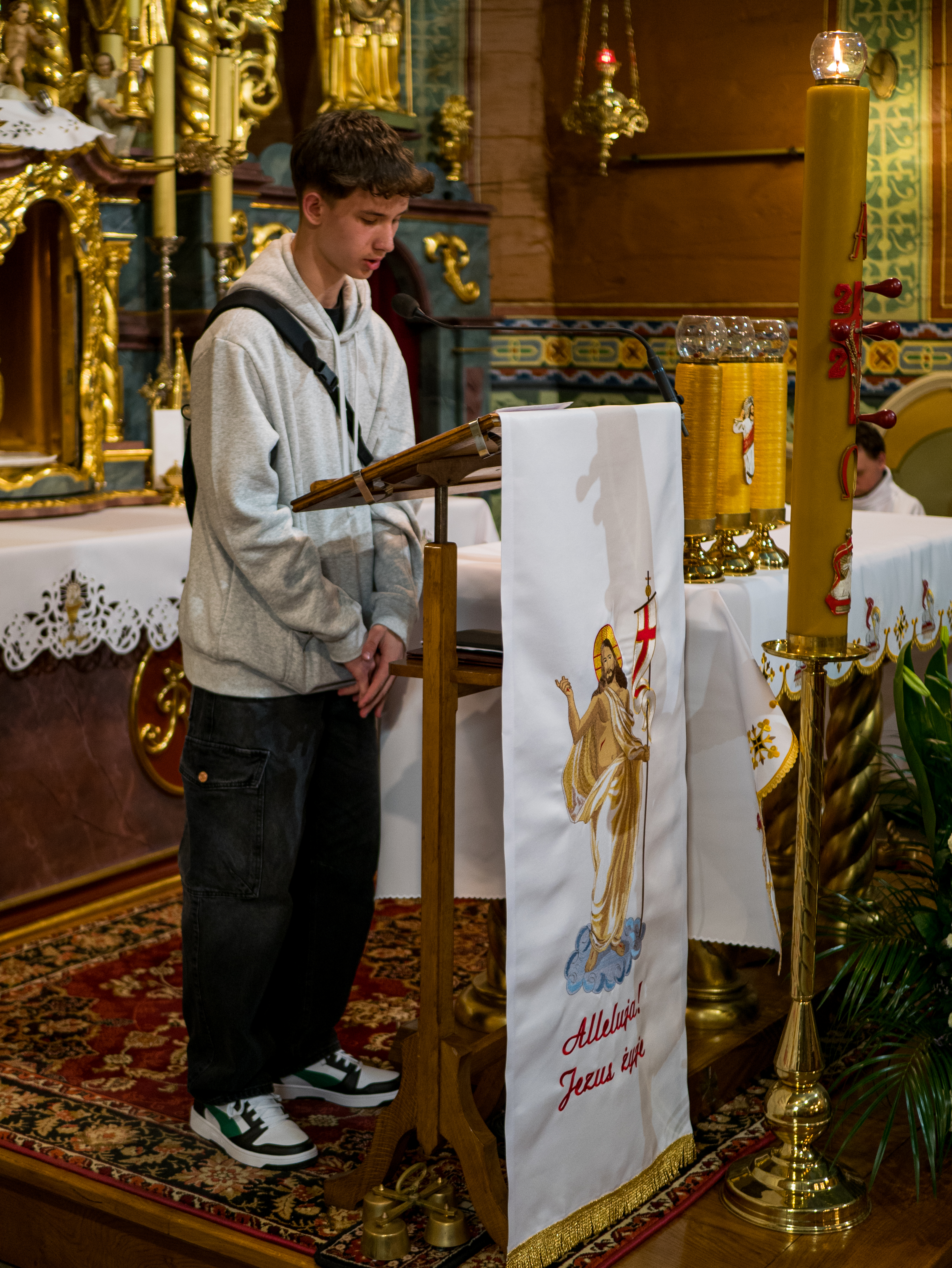 Wigilia Paschalna - Parafia Jawiszowice św. Marcina Bp.