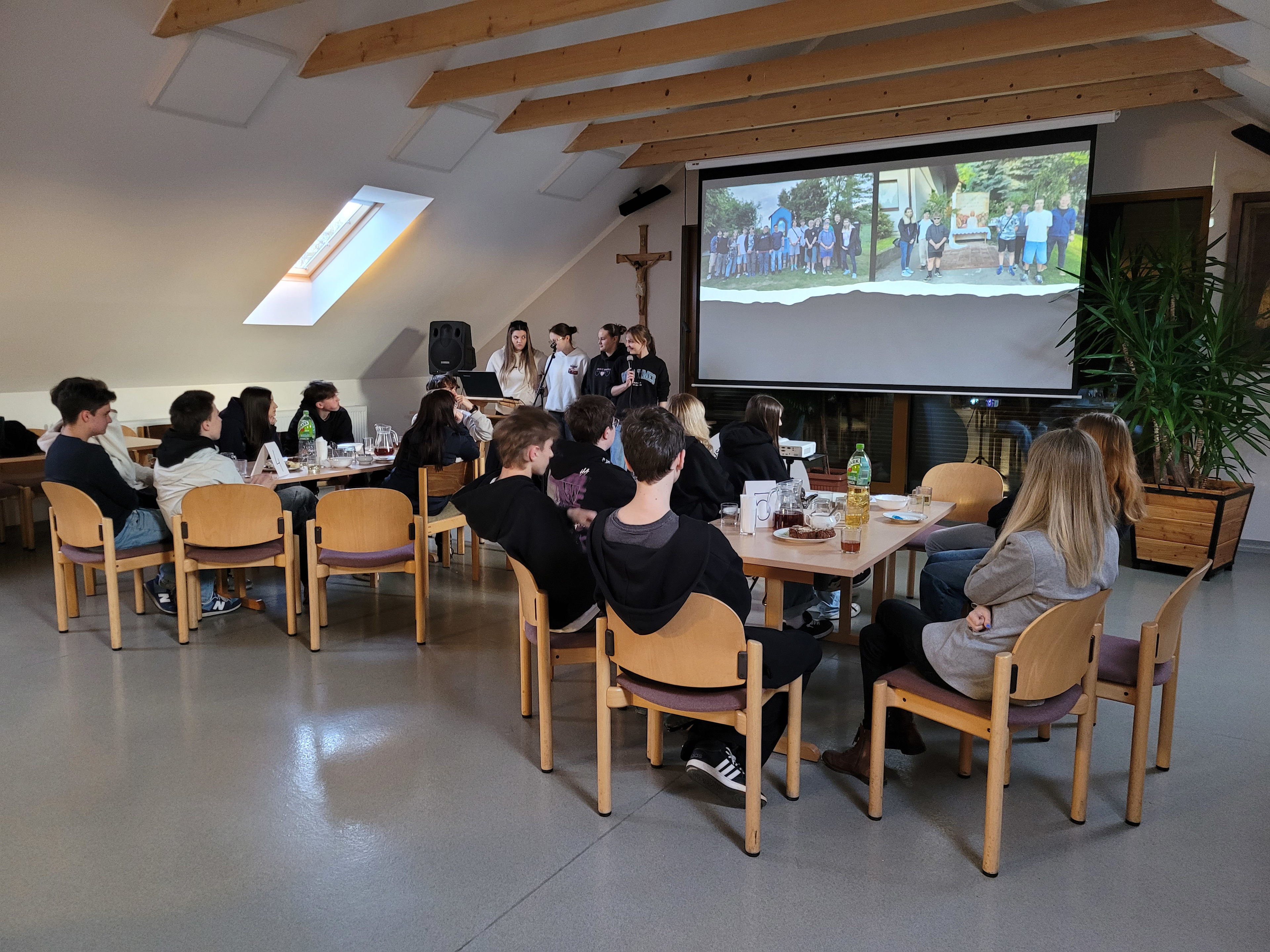 Wizytacja ks. dr. Dawida Surmiaka dot. przygotowania do sakramentu bierzmowania - Parafia Jawiszowice św. Marcina Bpa